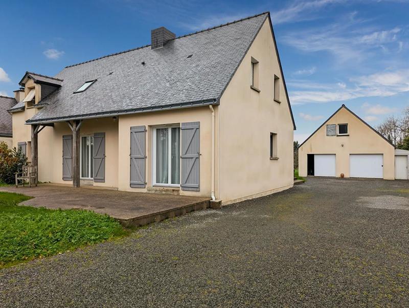 Maison - 165 m² - 8 pièces