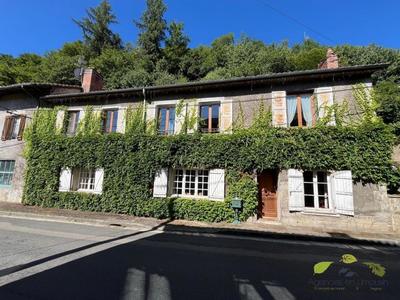 Maison - 160 m² - 7 pièces