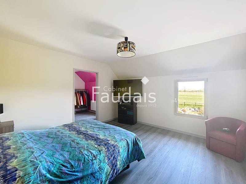 Maison - 246 m² - 8 pièces