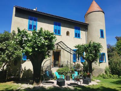 Château - 127 m² - 8 pièces