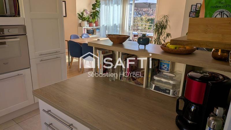 Maison - 105 m² - 5 pièces