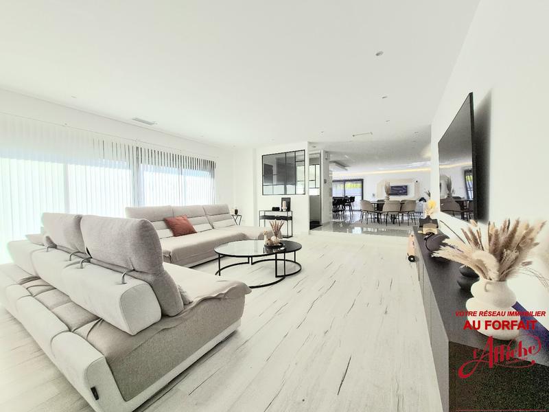 Maison - 170 m² - 5 pièces