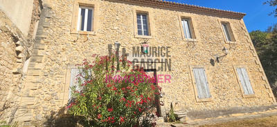 Maison - 210 m² - 4 pièces