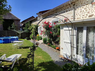 Maison - 90 m² - 5 pièces