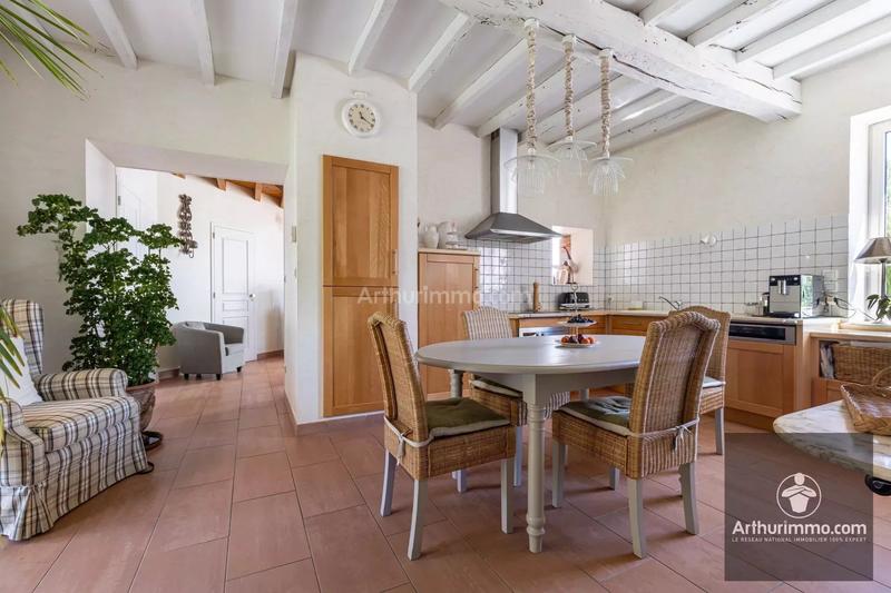 Maison - 425 m² - 13 pièces