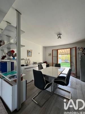 Maison - 85 m² - 5 pièces