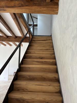 Maison traditionnelle - 335 m² - 9 pièces