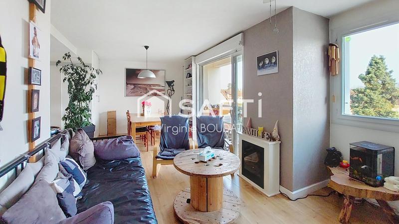 Appartement - 79 m² - 4 pièces