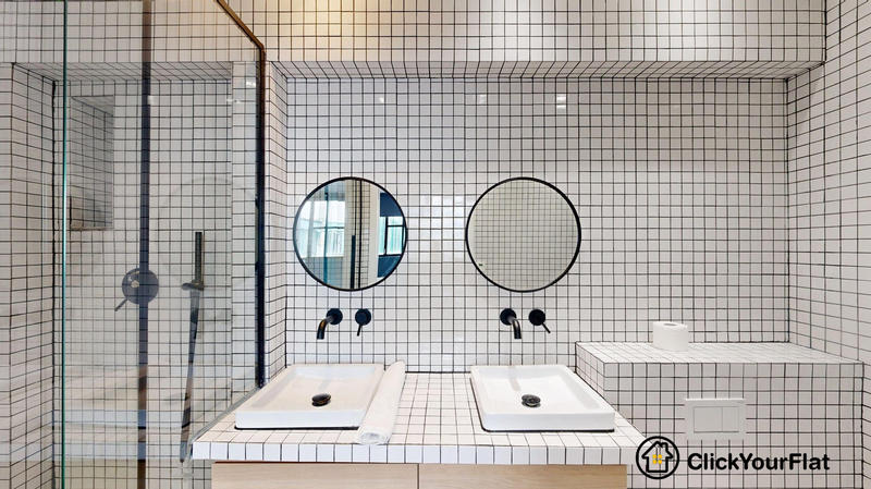 Local commercial - 107 m² - 4 pièces