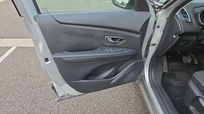 Renault Scénic IV 1.7 Blue dCi 120 Edc6 Business - Automatique