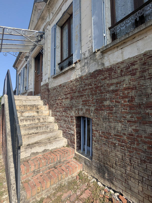 Maison - 136 m² - 6 pièces