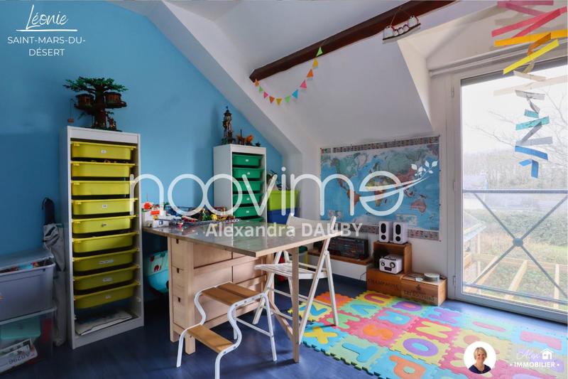 Maison - 180 m² - 6 pièces