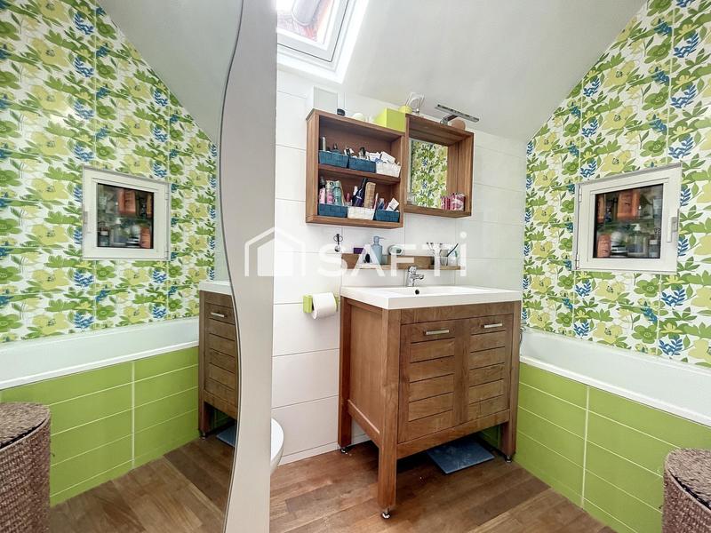 Maison - 105 m² - 5 pièces