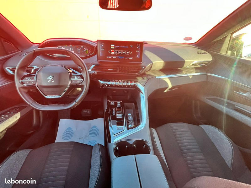 Peugeot 3008 active pack 1.2i eh hybrid / 2023 / 45000 kms