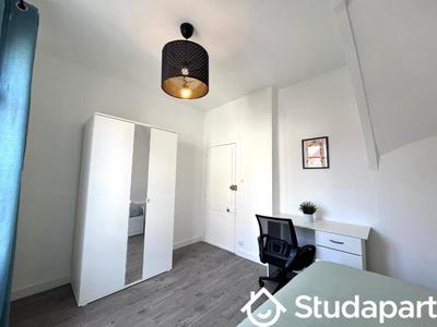 Chambre - 12 m² - 1 pièce