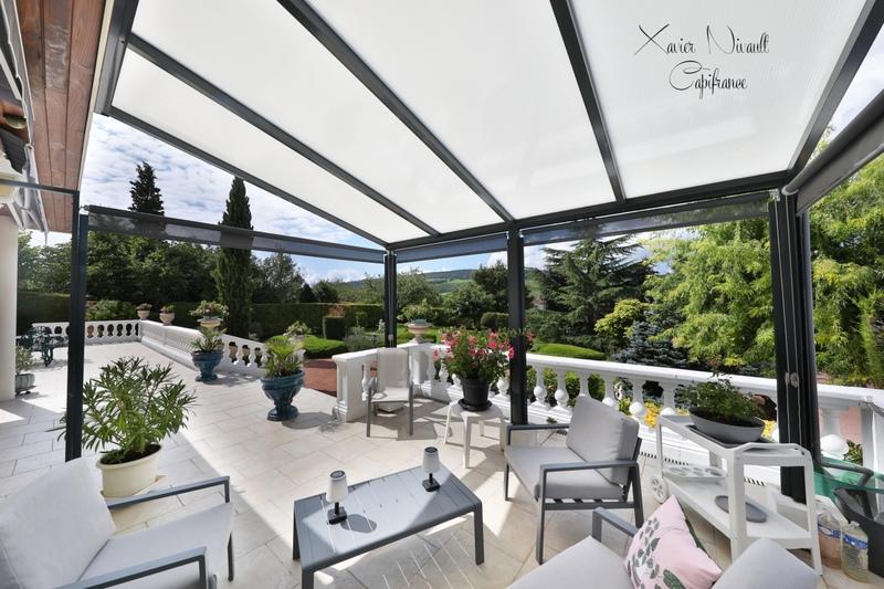 Maison - 238 m² - 6 pièces