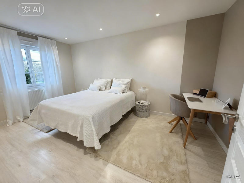 Maison - 219 m² - 5 pièces