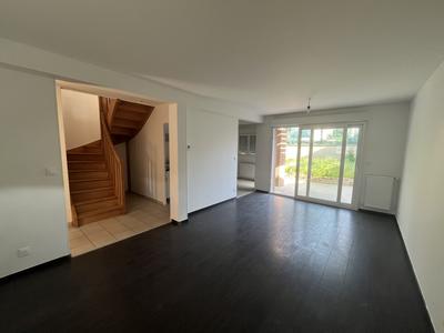 Maison - 93 m² - 4 pièces
