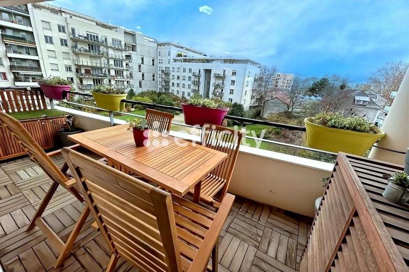 Appartement - 83 m² - 4 pièces