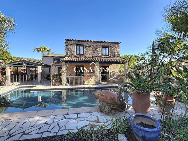 Maison - 146 m² - 5 pièces