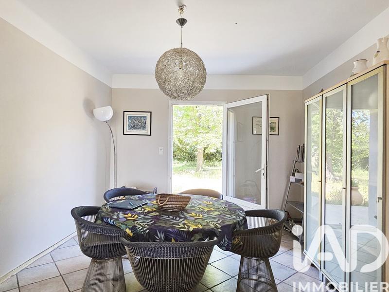 Maison - 373 m² - 16 pièces