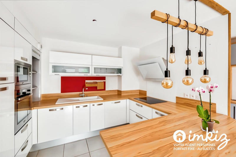 Appartement - 92 m² - 4 pièces