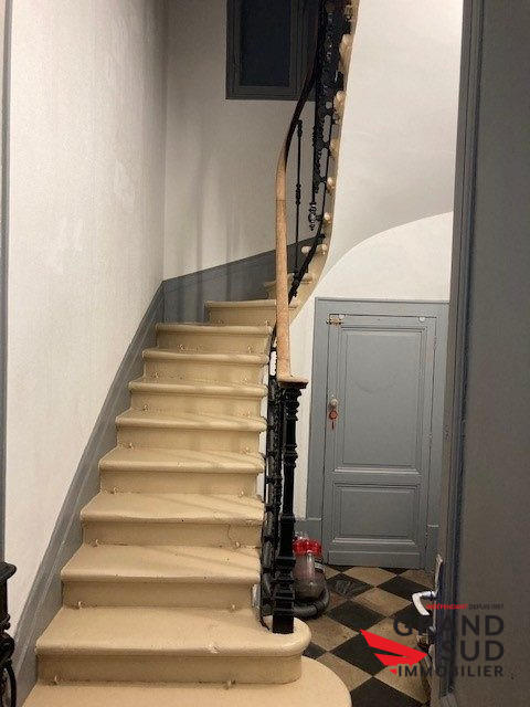 Maison - 225 m² - 7 pièces