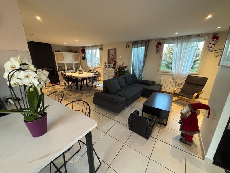 Maison - 95 m² - 4 pièces