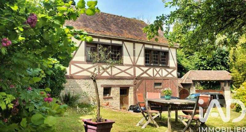 Maison - 263 m² - 11 pièces