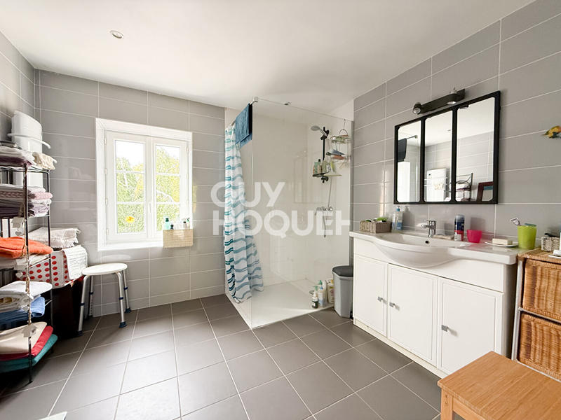 Maison - 197 m² - 7 pièces