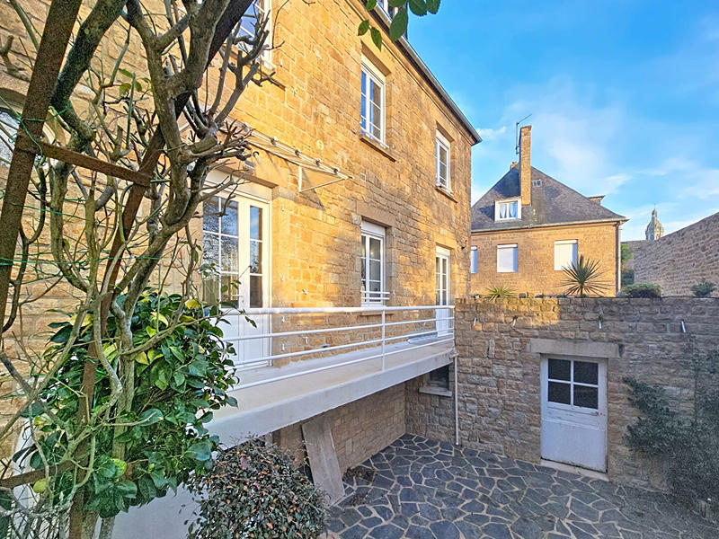 Appartement - 122 m² - 4 pièces