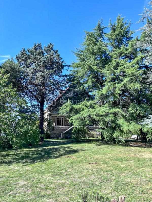 Maison bourgeoise - 230 m² - 8 pièces