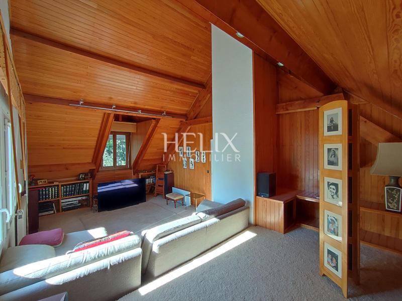 Maison - 153 m² - 7 pièces