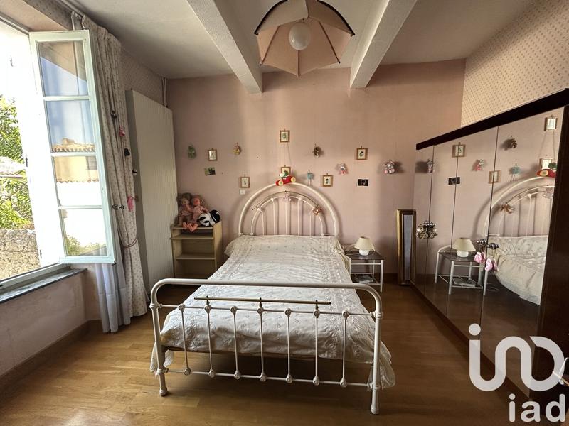 Maison de village - 318 m² - 10 pièces