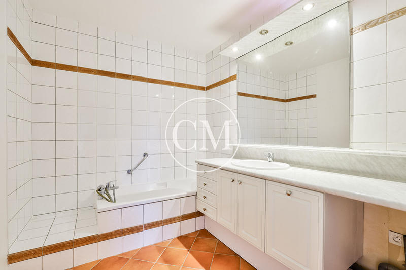 Appartement - 113 m² - 4 pièces