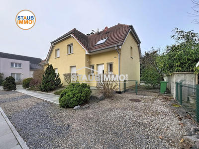 Maison - 93 m² - 5 pièces