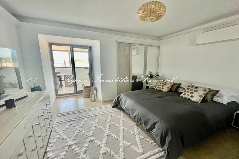 Appartement - 165 m² - 4 pièces