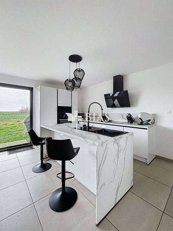 Maison - 100 m² - 4 pièces