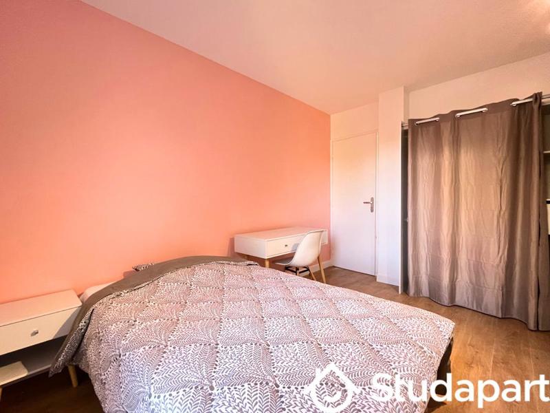 Chambre - 11 m² - 1 pièce