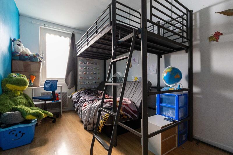 Maison - 110 m² - 7 pièces