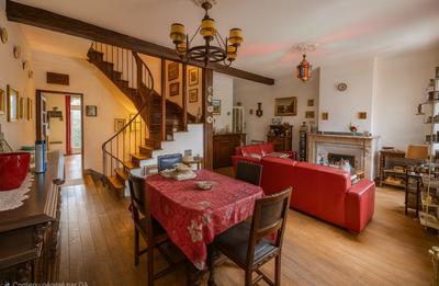 Appartement - 106 m² - 4 pièces