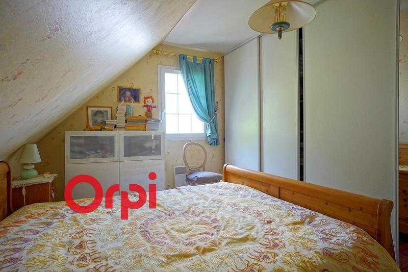 Maison - 220 m² - 9 pièces