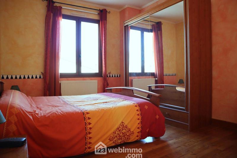 Maison - 98 m² - 4 pièces