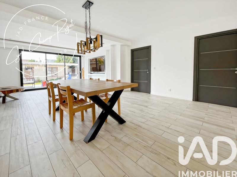 Maison - 105 m² - 7 pièces