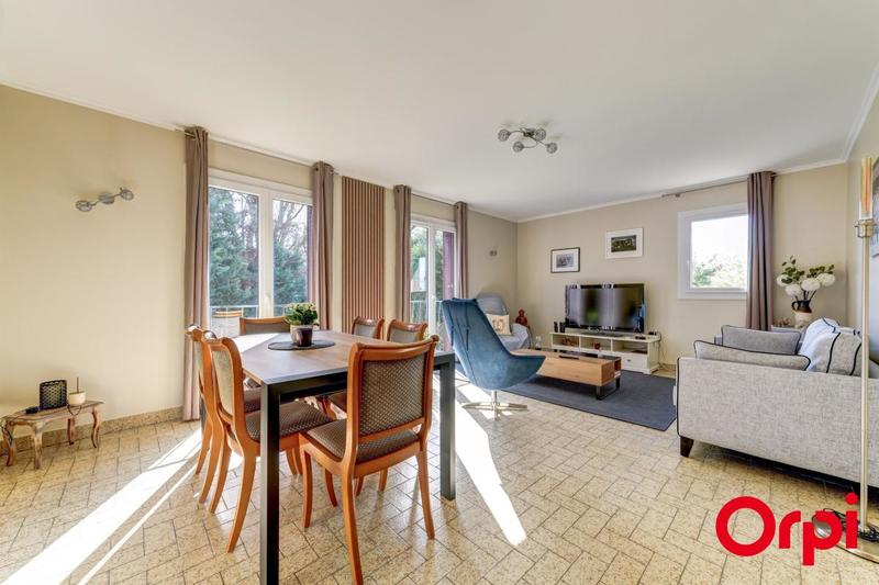 Maison - 137 m² - 5 pièces