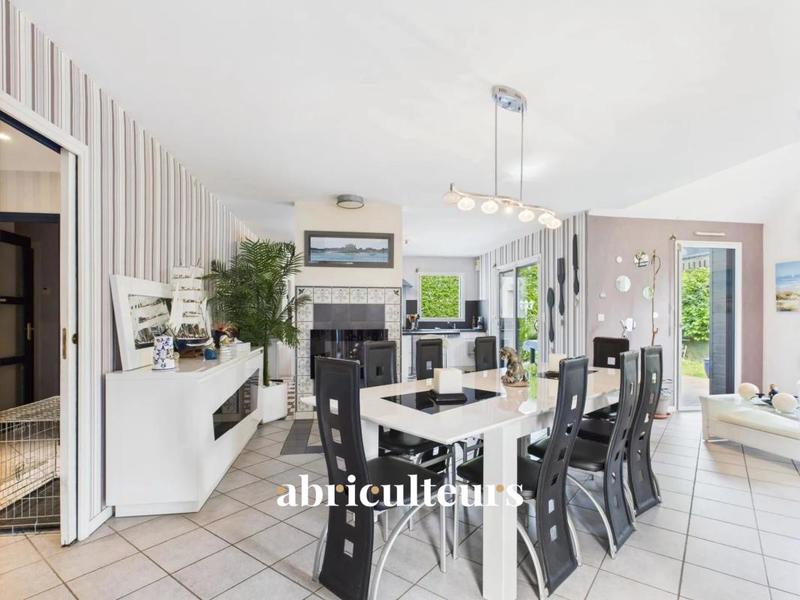 Maison ancienne - 175 m² - 6 pièces