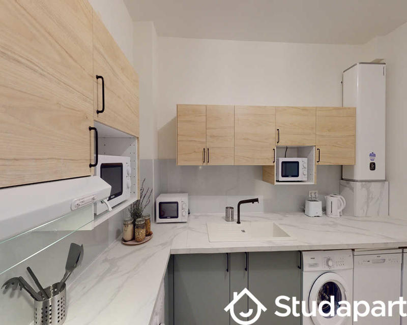 Chambre - 220 m² - 1 pièce