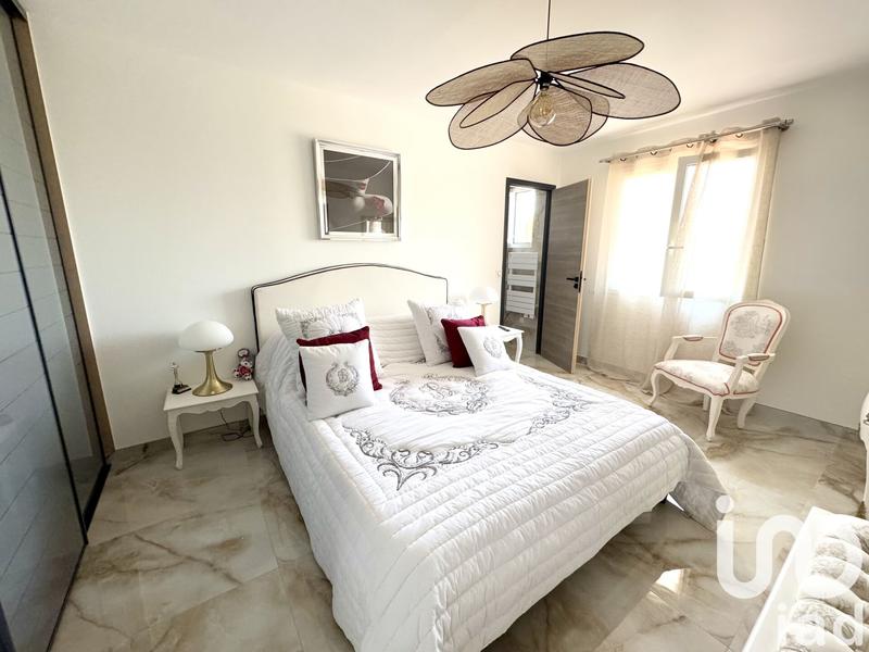 Maison - 225 m² - 7 pièces