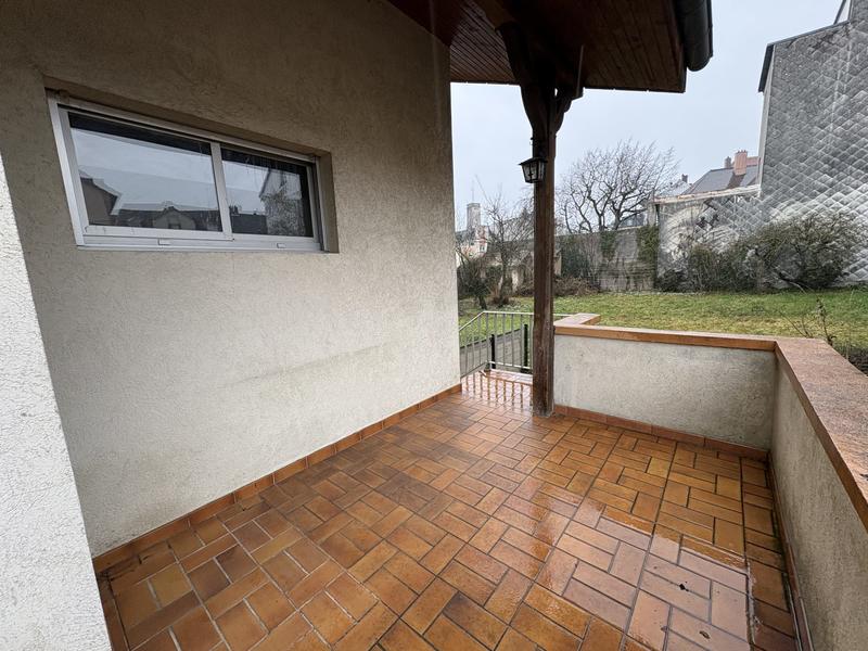 Maison - 177 m² - 8 pièces