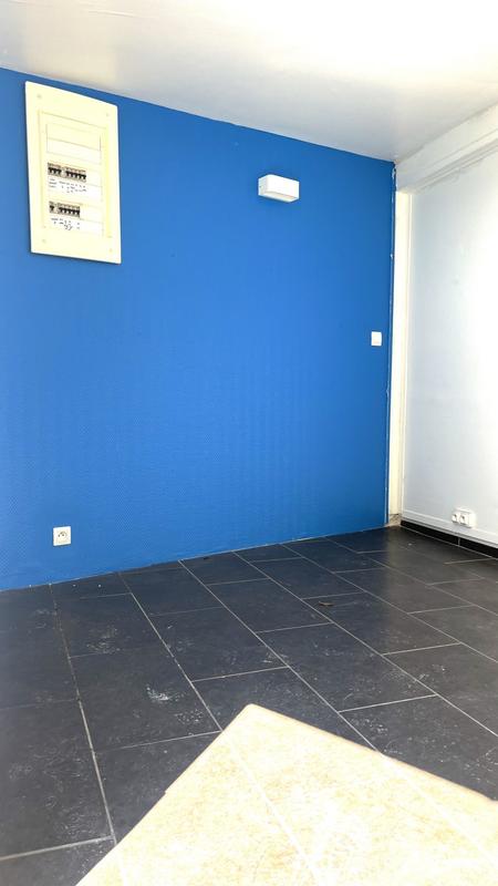 Local d'activités - 45 m² - 3 pièces